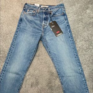 NWT Levi’s wedgie fit jeans